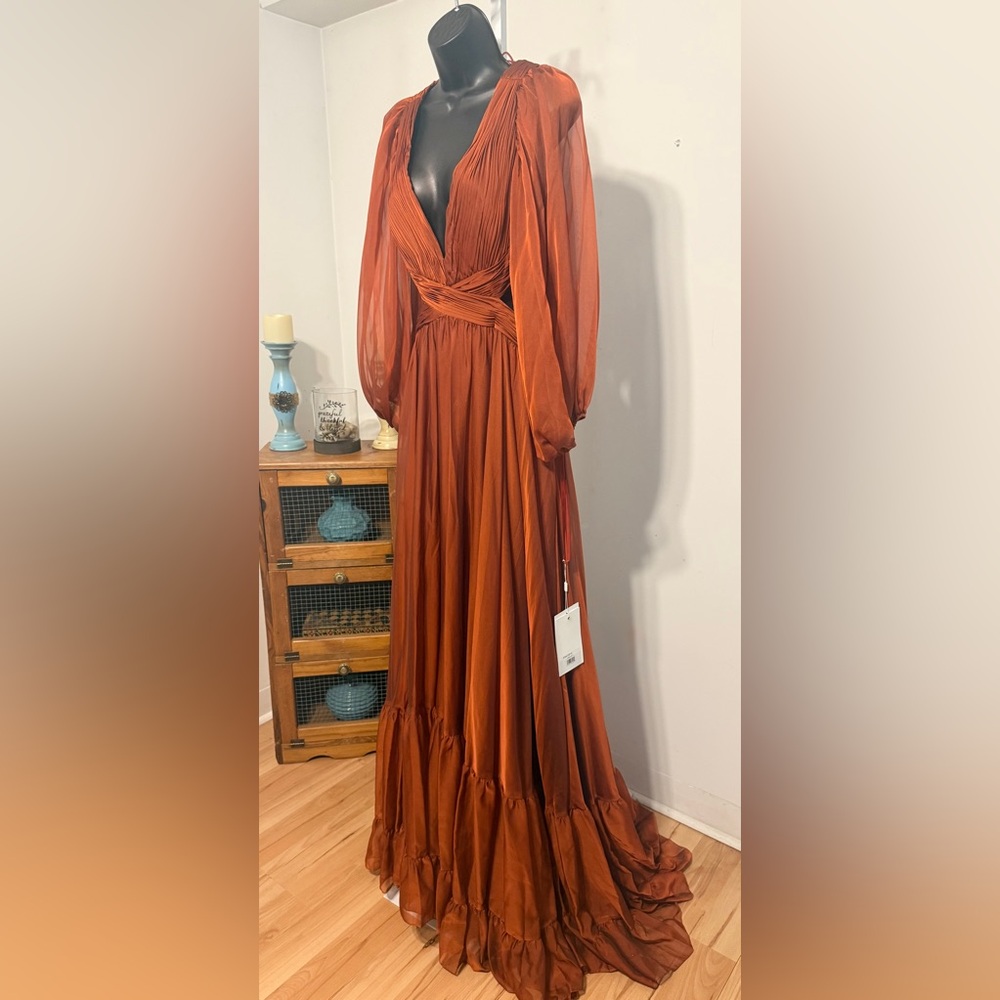 💃🏽Mac Duggal Copper Long Sleeve Gown - Picture 9 of 10